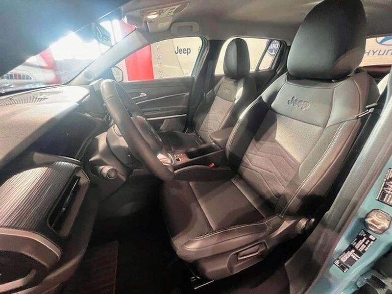 Usata Jeep Avenger Altitude 101 CV (74 kW) 2024 Blu/azzurro SUV