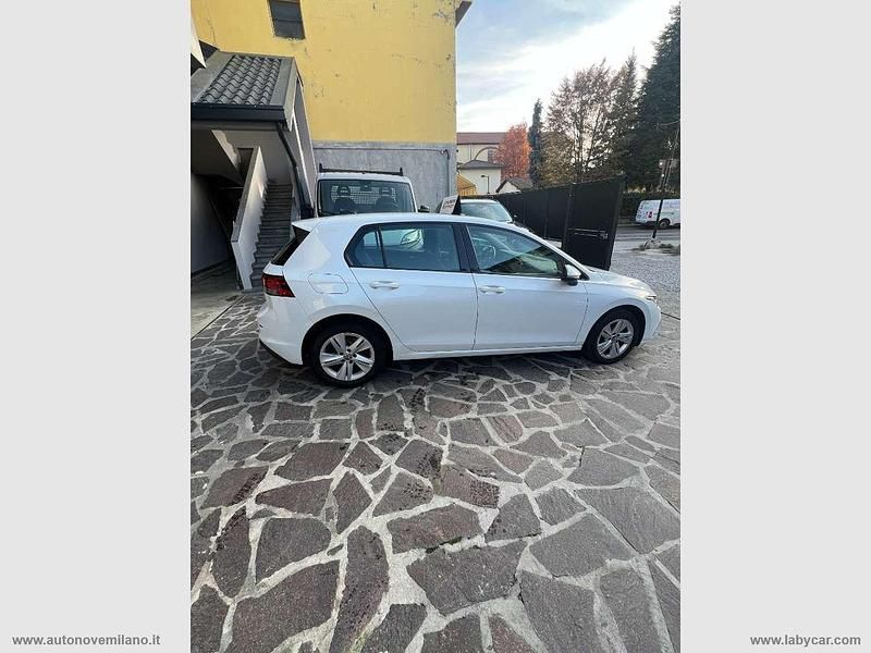 Usata VW Golf VIII Life 110 CV (80 kW) 2021 Bianco Berlina