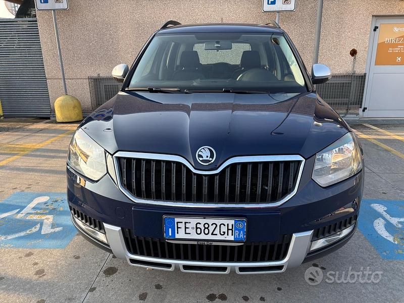 Usata Skoda Yeti 110 CV (80 kW) 2016 Blu SUV