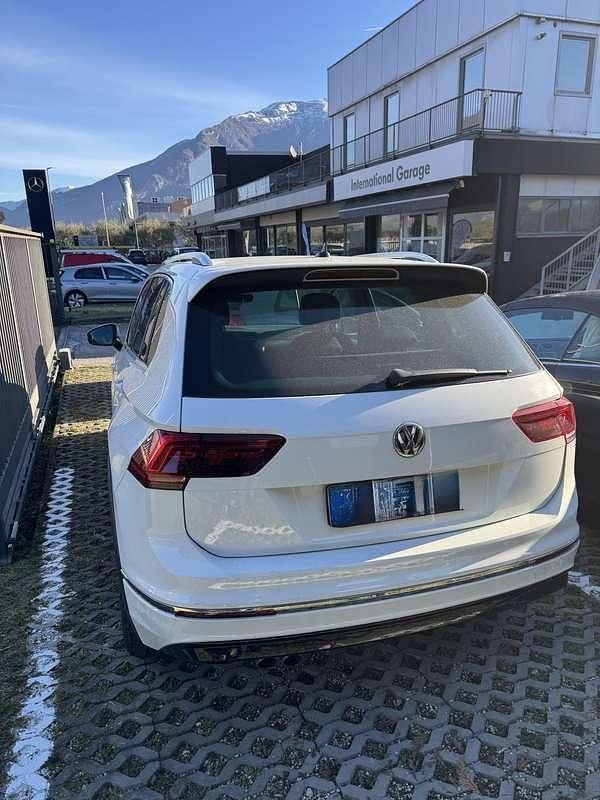 Usata VW Tiguan R-line 177 CV (130 kW) 2019 Bianco SUV