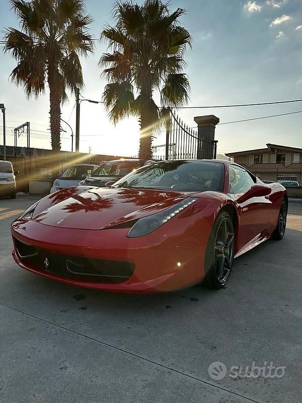 Usata Ferrari 458 600 CV (441 kW) 2014 Rosso Coupé