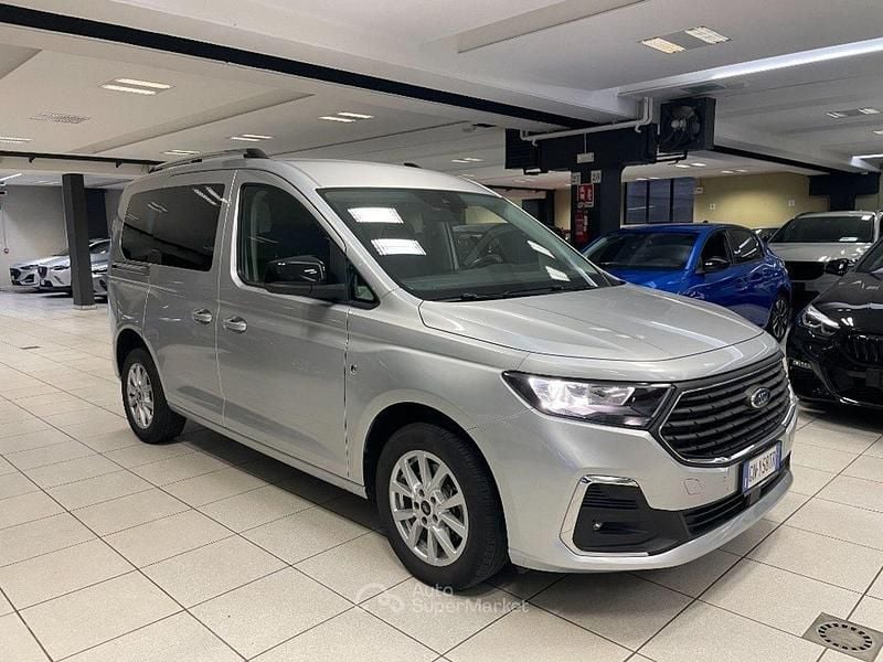 Usata Ford Tourneo Connect Titanium 122 CV (89 kW) 2024 Argento Monovolume