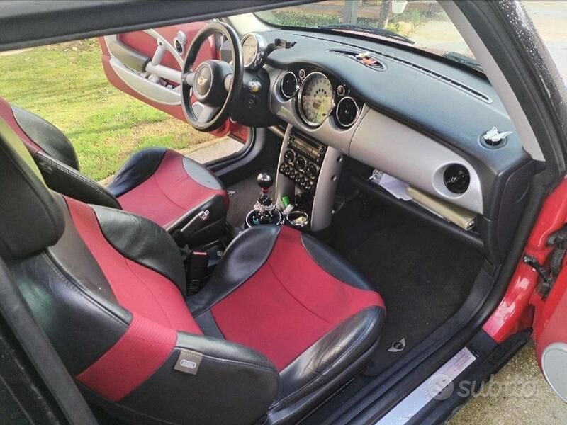 Usata Mini Cooper 116 CV (85 kW) 2005 Utilitaria