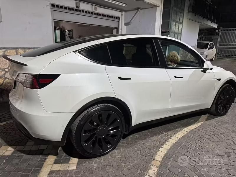 Usata Tesla Model Y Long Range AWD 378 kW (514 CV) 2021 Bianco SUV
