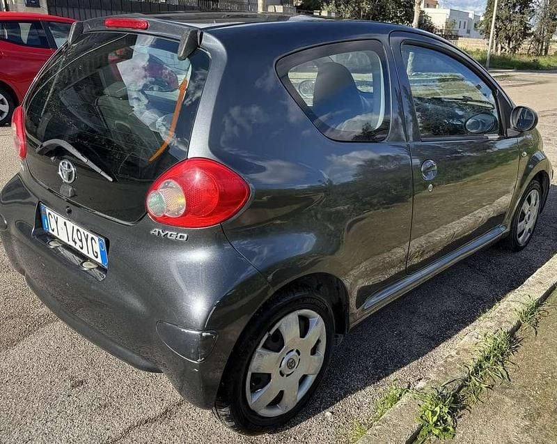 Usata Toyota Aygo 68 CV (50 kW) 2007 Utilitaria