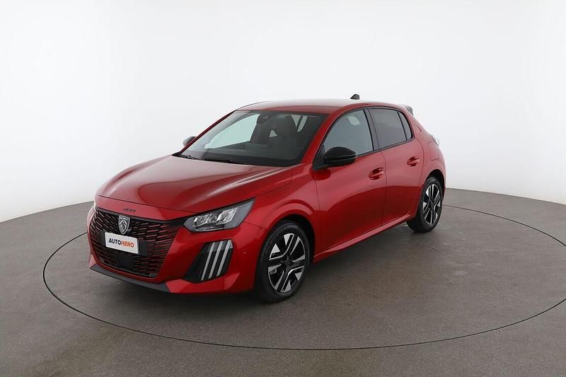 Usata Peugeot 208 Allure 101 CV (74 kW) 2024 Rosso Utilitaria