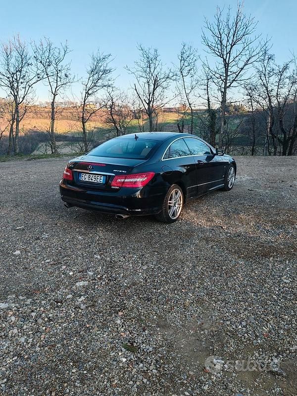 Usata Mercedes E350 231 CV (169 kW) 2011 Nero Coupé