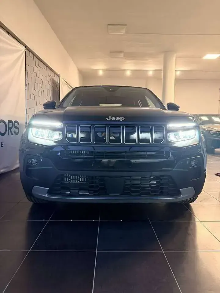 Nuova Jeep Avenger Altitude 101 CV (74 kW) 2025 Nero SUV