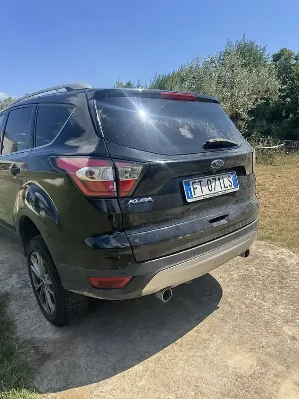 Usata Ford Kuga Business Edition 150 CV (110 kW) 2018 SUV