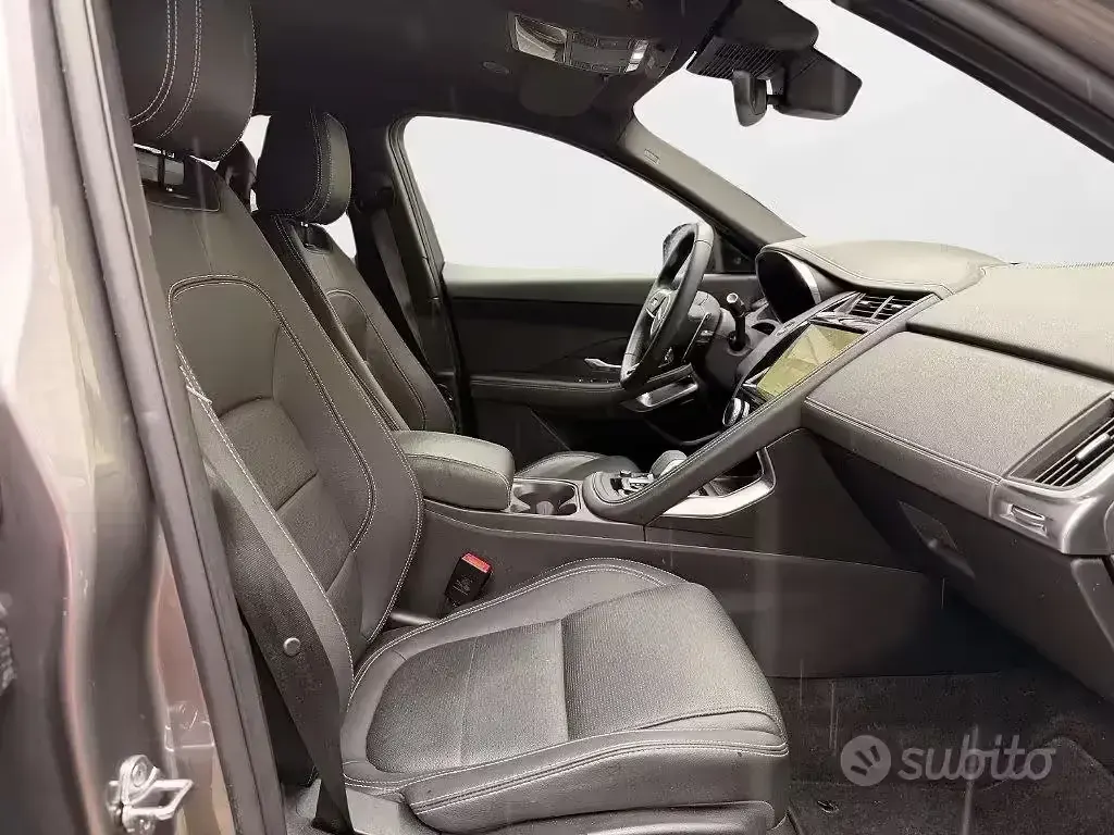 Usata Jaguar E-Pace R-Dynamic 163 CV (119 kW) 2025 Antracite SUV