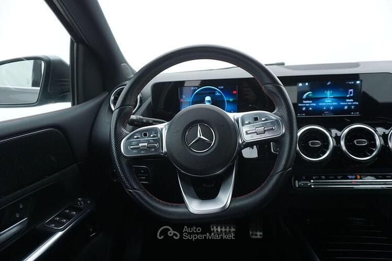 Begagnad Mercedes B180 Premium 136 HK (100 kW) 2021 Grå Minibuss