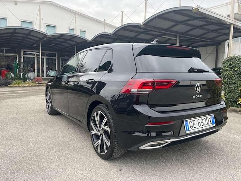 Usata VW Golf VIII 116 CV (85 kW) 2021 Nero Berlina