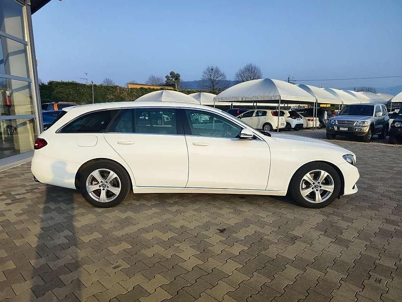 Usata Mercedes E220 Business 194 CV (142 kW) 2018 Bianco Station wagon