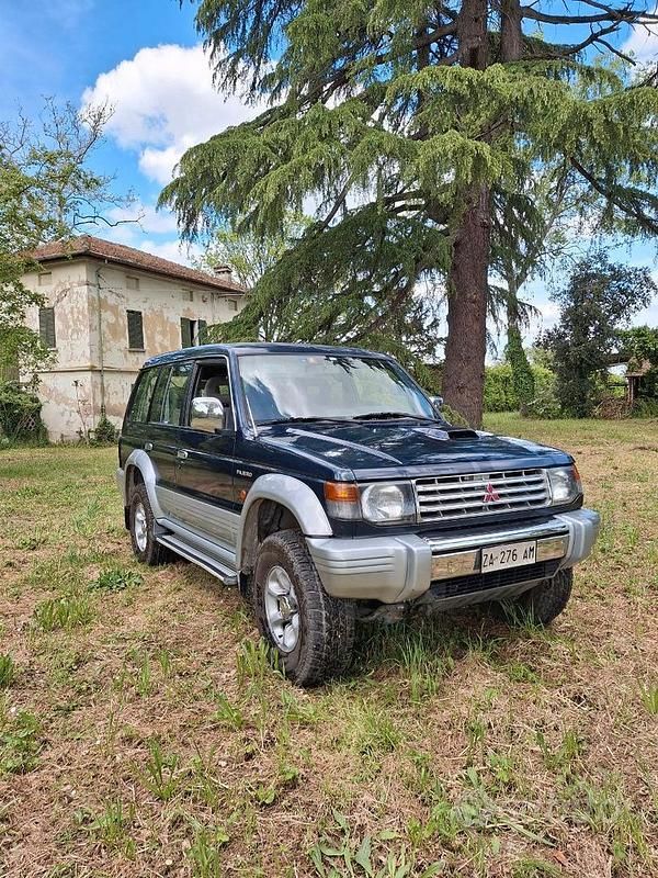 Usata Mitsubishi Pajero 1997 Blu SUV