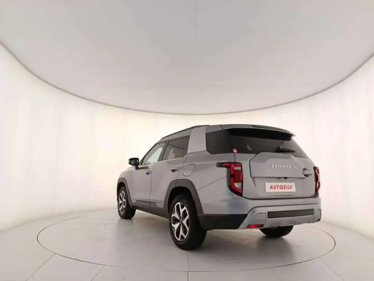 Nuova KGM Torres 163 CV (119 kW) 2025 Space black SUV