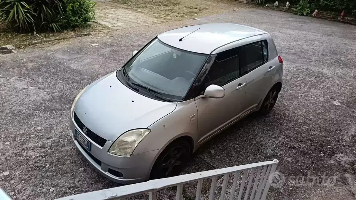 Usata Suzuki Swift 69 CV (50 kW) 2007 Grigio Utilitaria