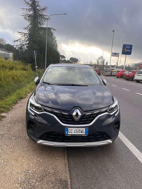Usata Renault Captur Business 101 CV (74 kW) 2020 Blu/azzurro SUV
