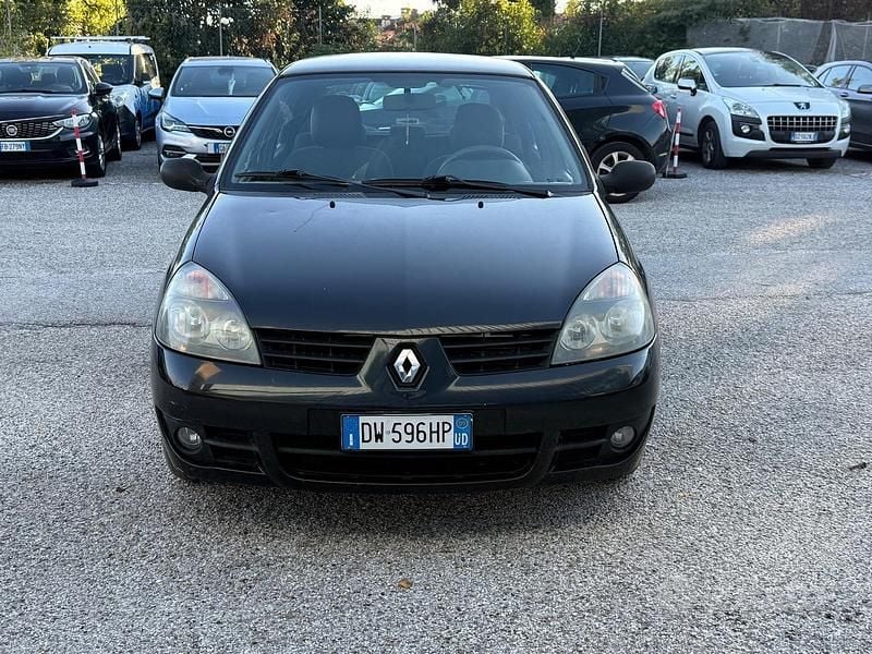 Usata Renault Clio II Dynamique 58 CV (42 kW) 2009 Nero Berlina