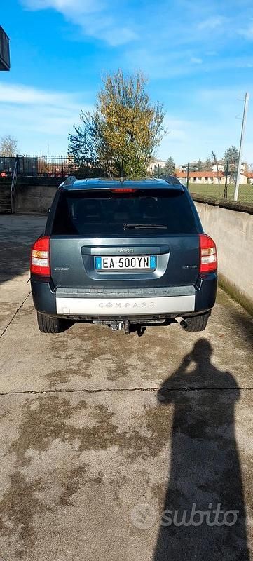 Usata 2010 Jeep Compass SUV | 3200 € (Buon prezzo) - Immagine 1/4