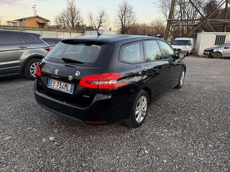 Usata Peugeot 308 150 CV (110 kW) 2015 Nero Station wagon