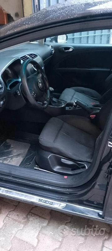 Usata Seat Leon FR 170 CV (125 kW) 2007 Nero Utilitaria