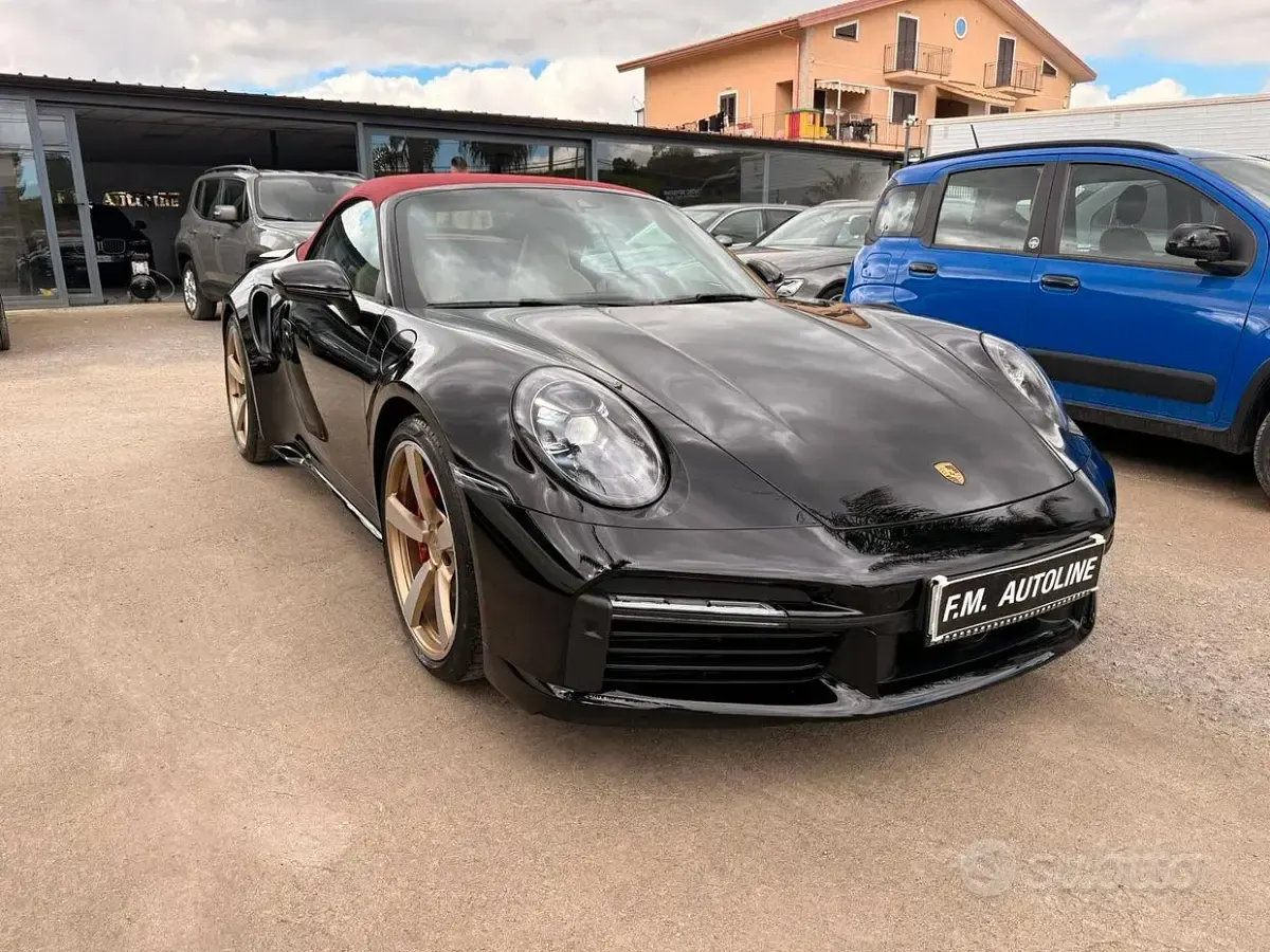 Usata Porsche 992 650 CV (478 kW) 2024 Nero Cabrio