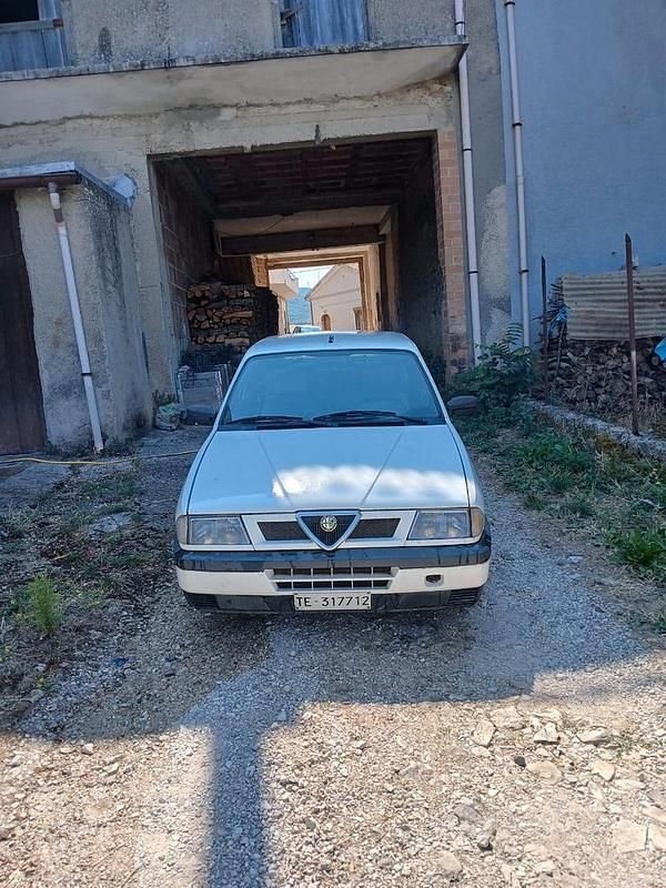 Usata Alfa Romeo 33 88 CV (64 kW) 1994 Bianco Berlina