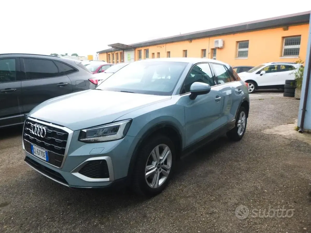 Usata Audi Q2 Comfort 150 CV (110 kW) 2021 Grigio SUV