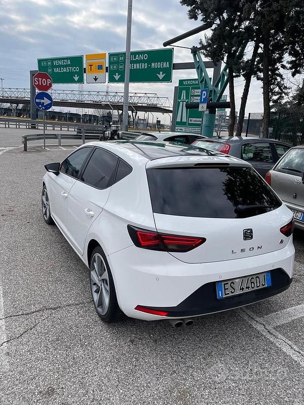 Usata Seat Leon FR 150 CV (110 kW) 2013 Bianco Berlina