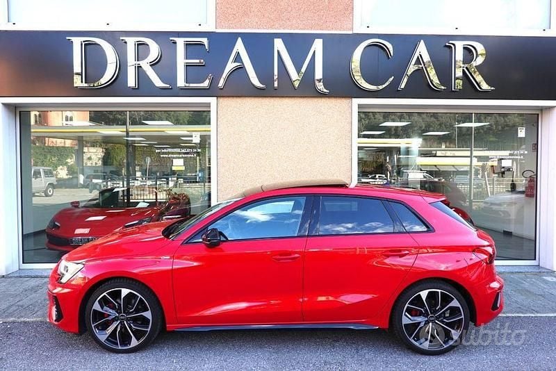 Begagnad Audi A3 S-Line 190 HK (139 kW) 2023 Röd Sedan