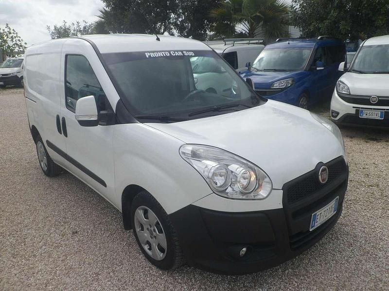 Usata Fiat Doblò 105 CV (77 kW) 2014 Bianco Monovolume