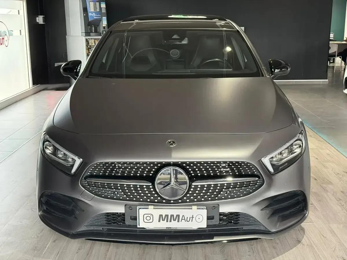Usata Mercedes 200 Premium 149 CV (109 kW) 2022 Grigio Berlina