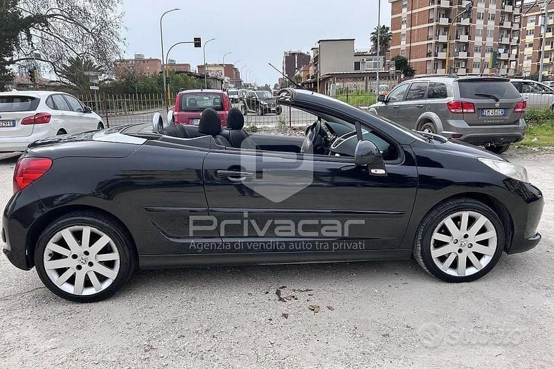 Begagnad Peugeot 207 CC 110 HK (80 kW) 2009 Svart Cab