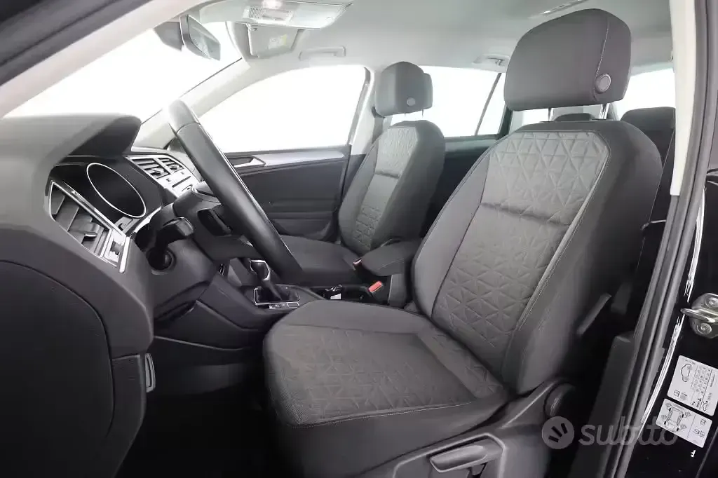 Usata VW Tiguan Life 150 CV (110 kW) 2021 Nero SUV
