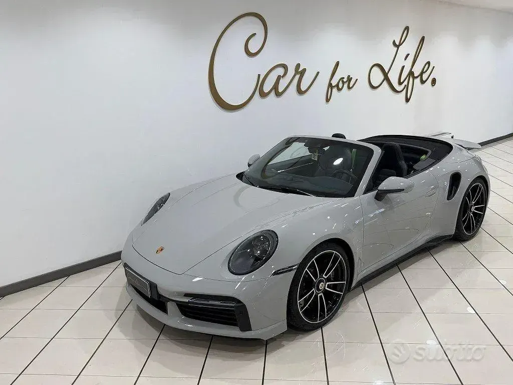 Usata Porsche 911 Turbo S Cabriolet 650 CV (478 kW) 2023 Gesso Cabrio