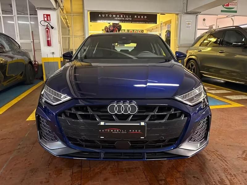 Usata Audi A3 S-Line 116 CV (85 kW) 2025 Blu Berlina