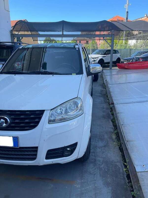 Usata Great Wall Steed 5 139 CV (102 kW) 2015 Bianco SUV