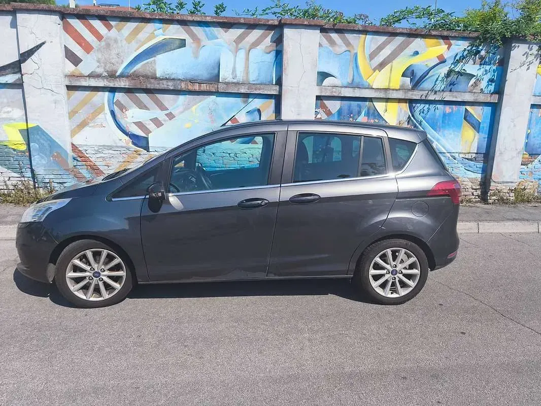 Usata Ford B-MAX Business Edition 95 CV (69 kW) 2015 Grigio Monovolume