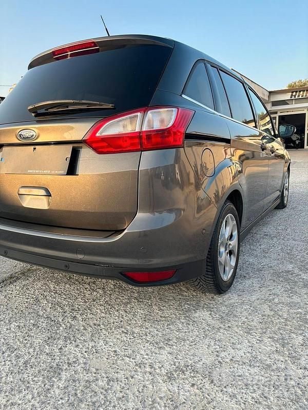 Gebraucht Ford C-MAX Titanium 120 PS (88 kW) 2016 Grau Van / Kleinbus