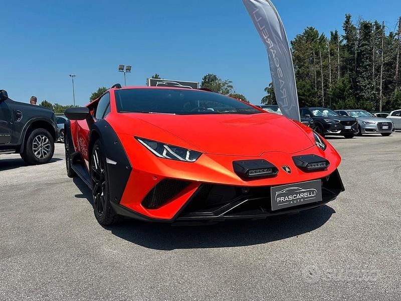 Arancio xanto Nuova 2025 Lamborghini Huracán Coupé | 389.000 € - Immagine 1/4