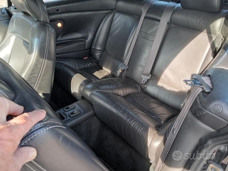 Usata Volvo C70 200 CV (147 kW) 2004 Nero Cabrio