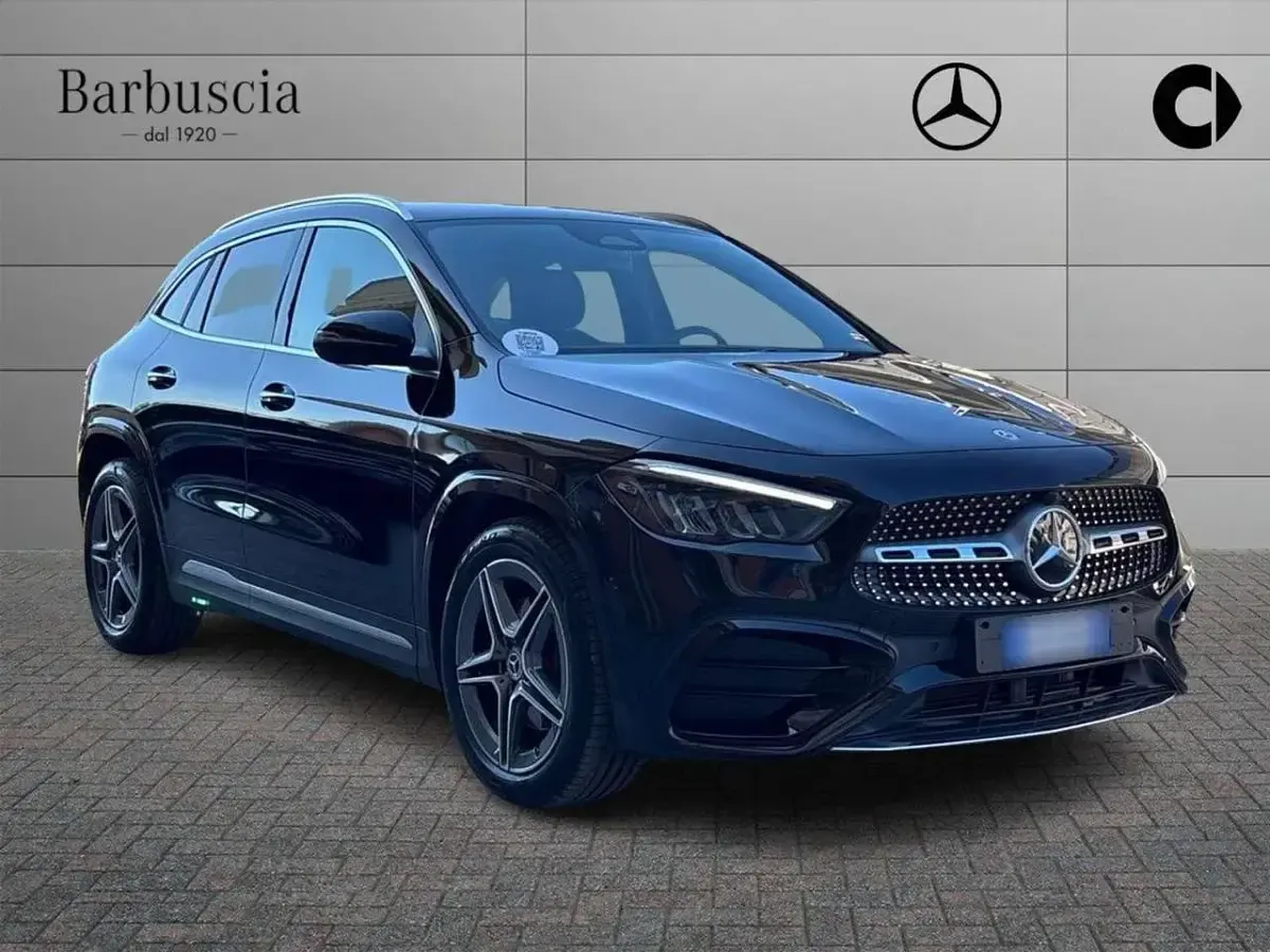 Usata Mercedes GLA200 Advanced Plus 150 CV (110 kW) 2023 Nero SUV
