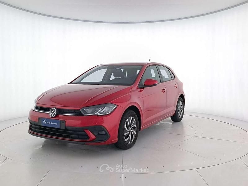 Kings red metallizzato Usata 2023 VW Polo Life Tre volumi | 17.000 € (Ottimo prezzo) - Immagine 1/4