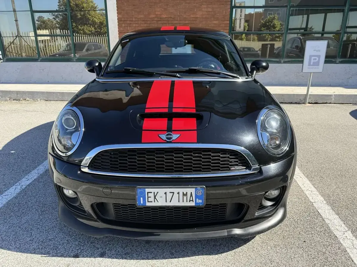 Usata Mini Cooper SD 143 CV (105 kW) 2012 Nero Utilitaria