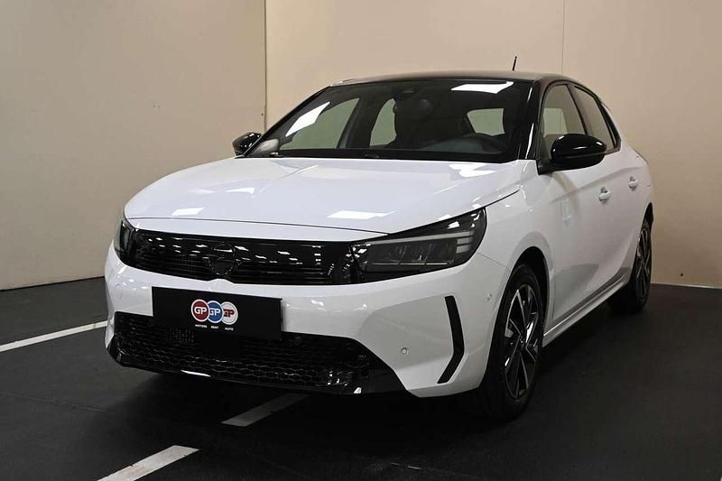 Usata Opel Corsa GS Line 101 CV (74 kW) 2024 Bianco