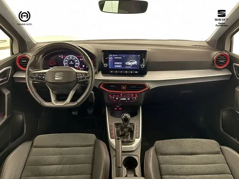 Usata Seat Arona FR 95 CV (69 kW) 2023 Bianca tetto nero SUV