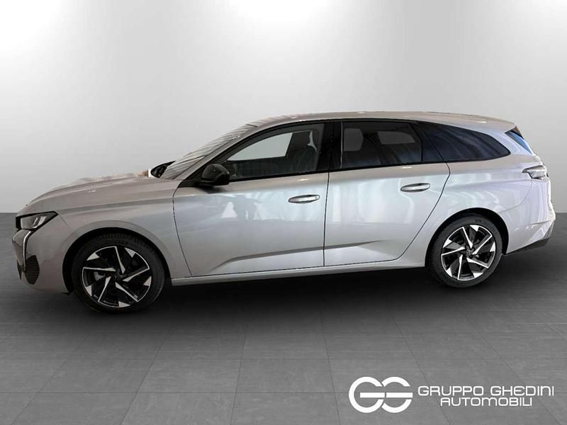 Usata Peugeot 308 SW Allure 131 CV (96 kW) 2024 Grigio artense Station wagon