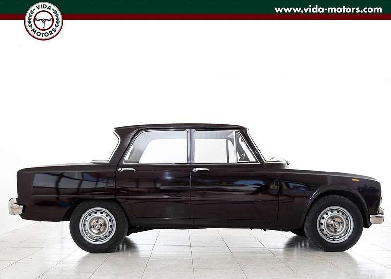 Usata Alfa Romeo Giulia Super 89 CV (65 kW) 1972 Altri Berlina