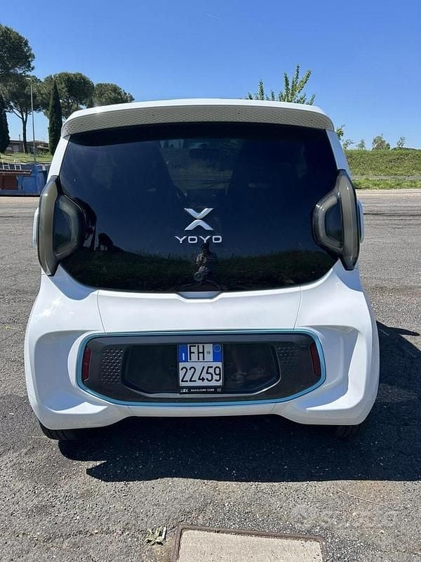 Usata XEV Yoyo 7 kW (10 CV) 2024 Bianco Utilitaria
