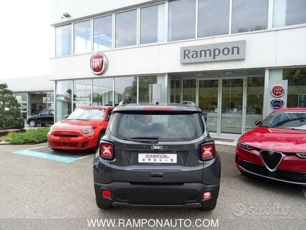 Usata Jeep Renegade Limited 131 CV (96 kW) 2024 Grigio scuro SUV